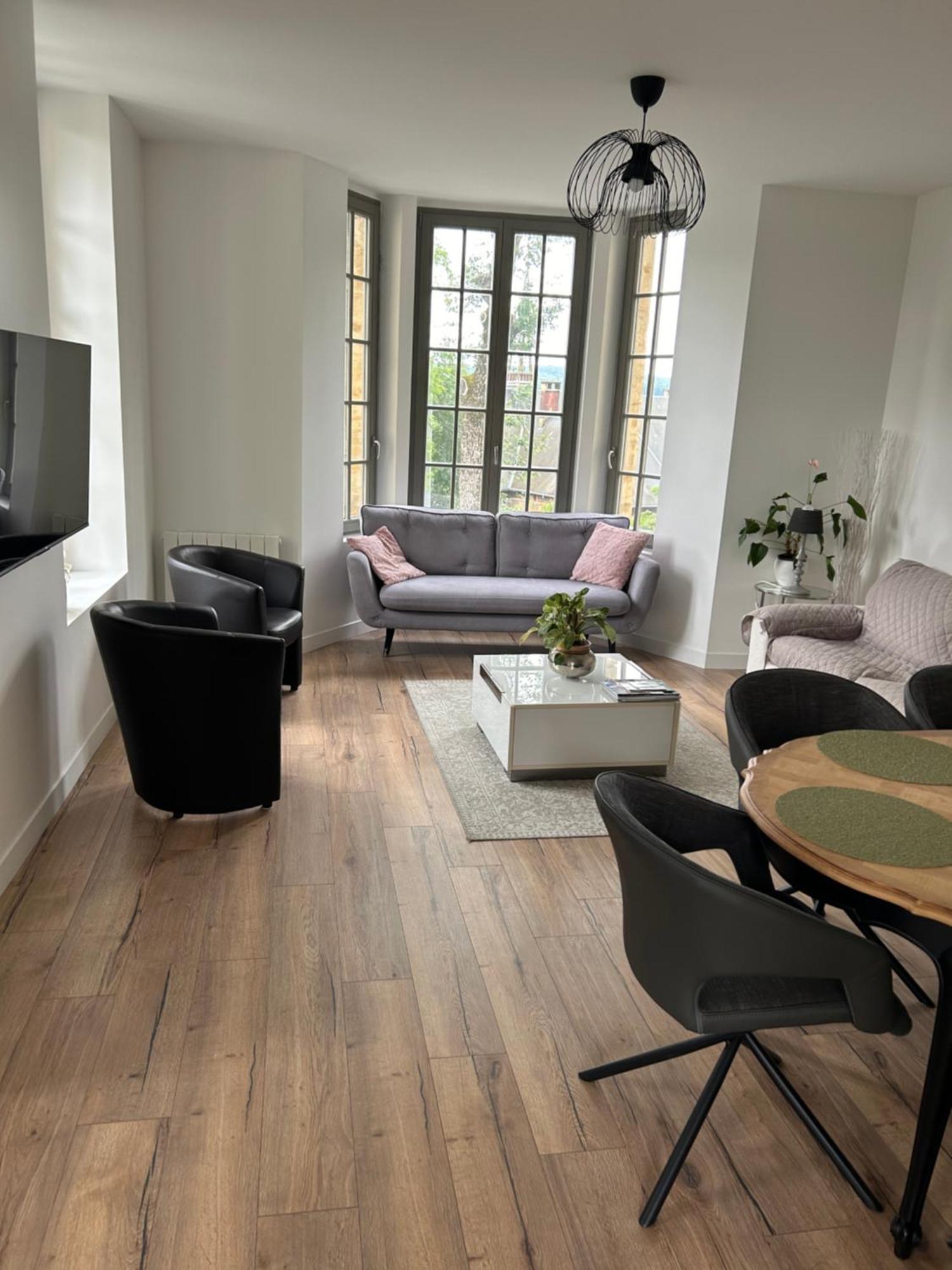 Maison Independante La Quietas Sur Les Hauteurs De Sedan Exteriör bild
